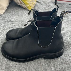 Blundstones